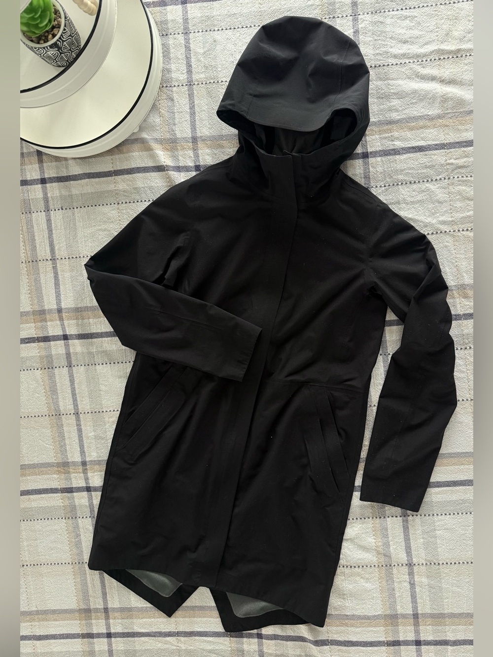 Lululemon rain haven